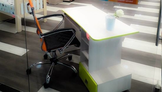 Стол письменный КЕЙТИ правый