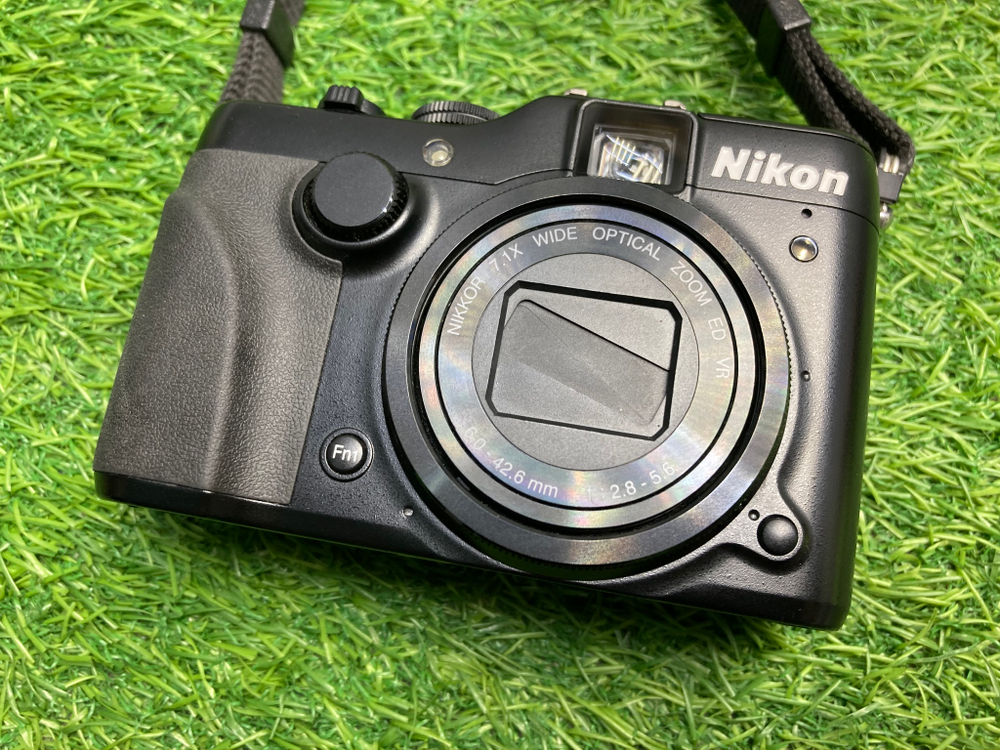 Nikon Coolpix P7100