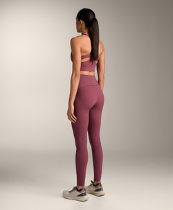 Oysho Топ Light Touch с перекрестной спинкой, грязный rosette