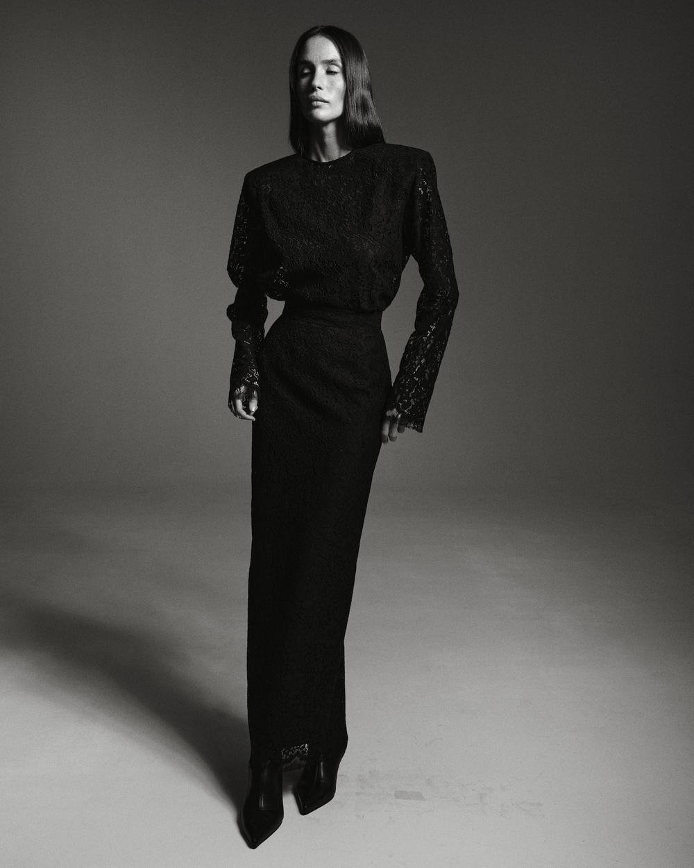 Юбка прямого силуэта из кружева