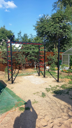 Монтаж уличной шведской стенки Sv Sport Рукоход (5 вертикальных столбов)