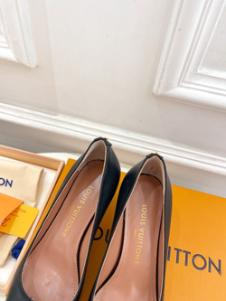 Louis Vuitton Blossom Pump