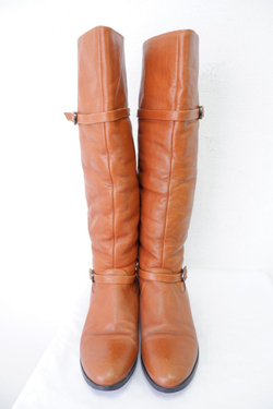 Сапоги красивого оттенка 39 размер