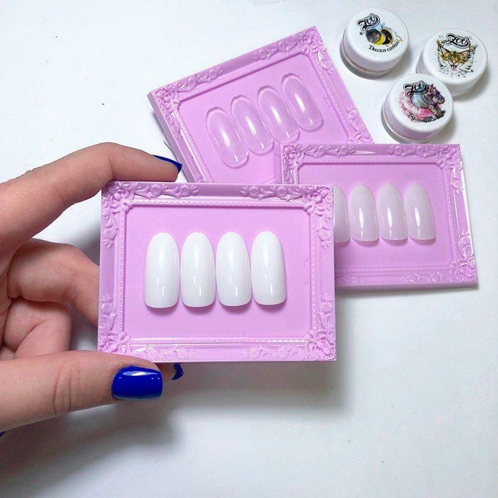 1309 Типсы формы миндаль белые 50 шт