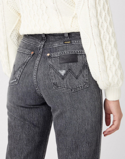 Джинсы женские WRANGLER MOM STRAIGHT STAR GAZER