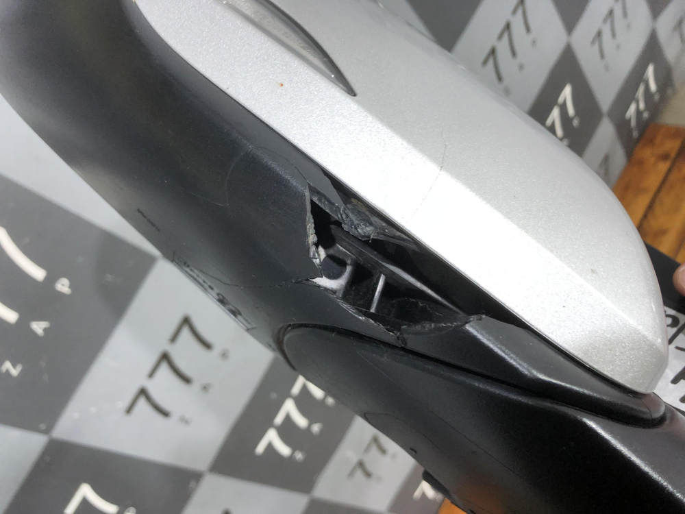 Зеркало правое 6 Pin Hyundai Elantra 6 (AD) 15-19 Б/У Оригинал 87620F2040