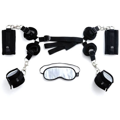 Комплект бондажа Under The Bed Restraints Kit (Цвет: серебристый с черным)