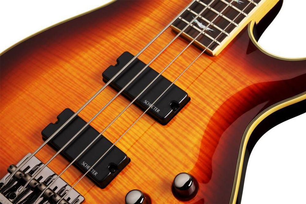 Бас-гитара Schecter Omen Extreme-4