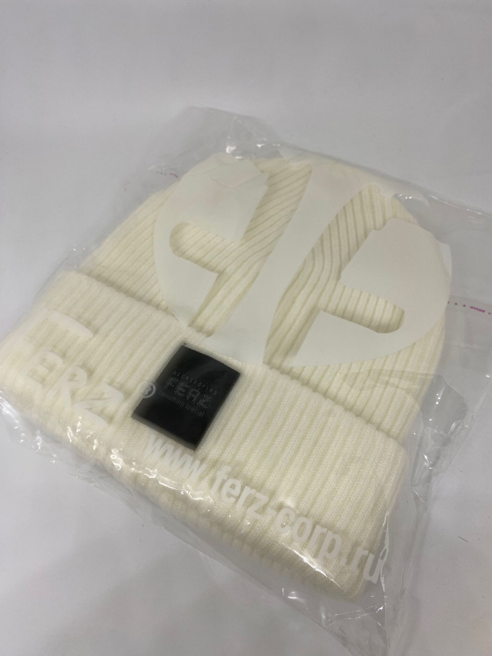 Шапка Ferz Канада