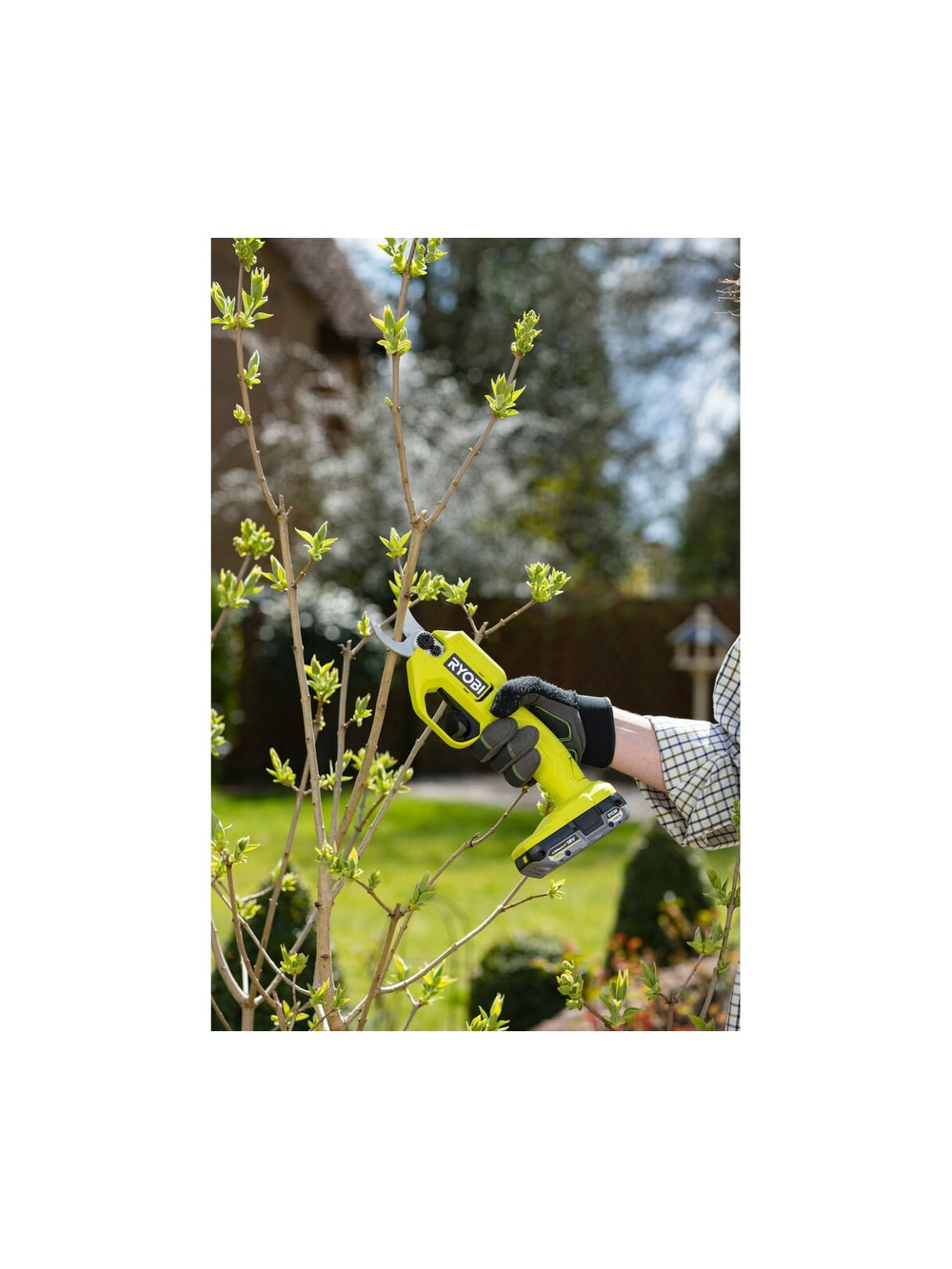 Аккумуляторный секатор Ryobi ONE+ RY18SCA-0 5133005024