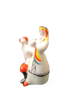 Статуэтка (миниатюра) "Танец с красноармейцем (Гопачок)"