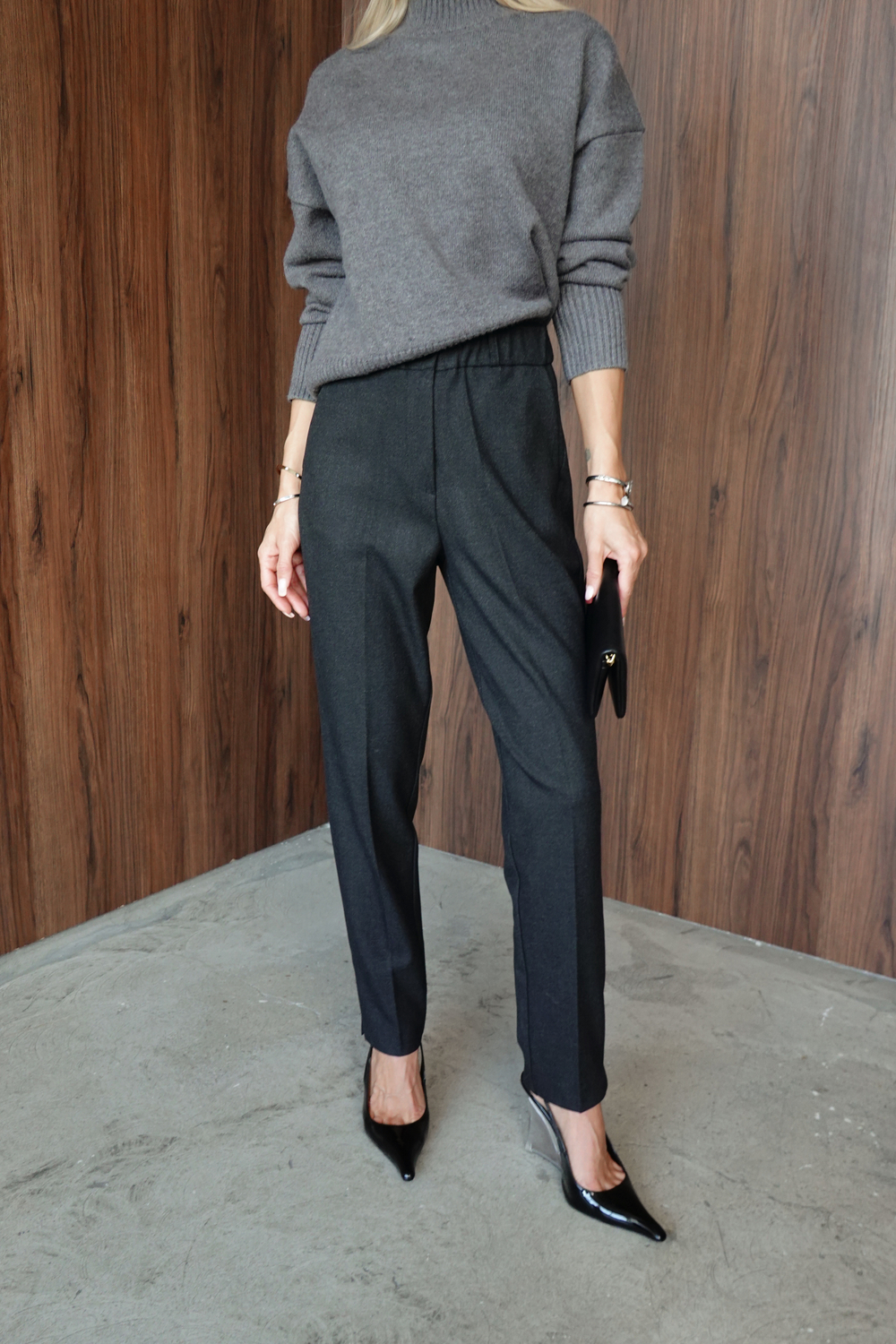 Брюки сигареты из плотного вискозы