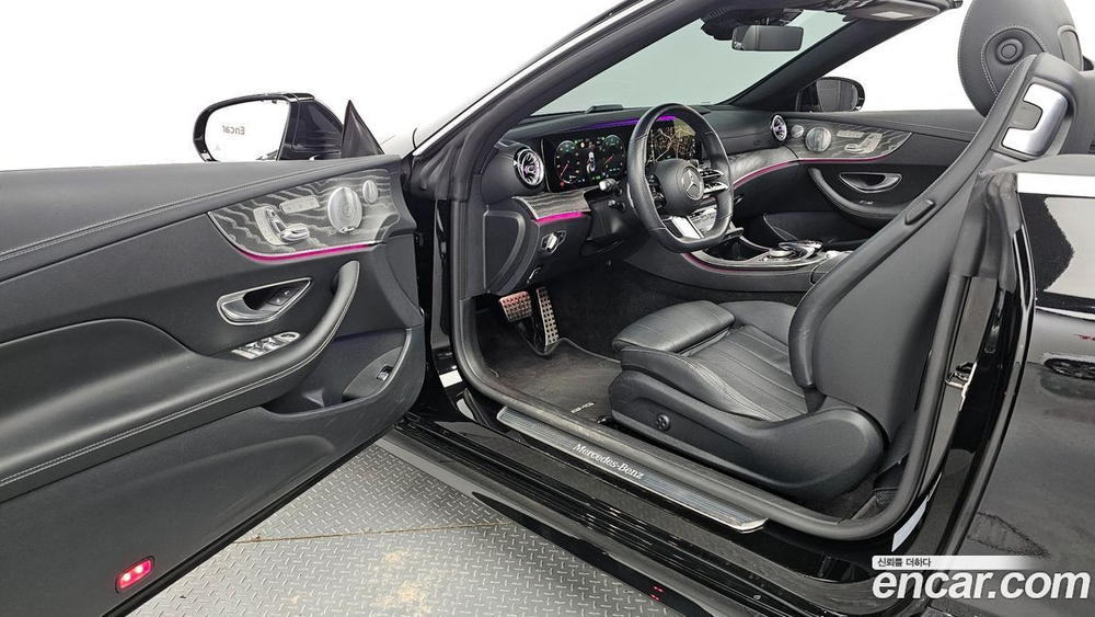 Mercedes-Benz E-Class W213 E450 4MATIC Cabriolet (02.2021)