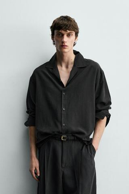 ZARA РУБАШКА RELAXED FIT ИЗ СТРУЯЩЕЙСЯ ТКАНИ, ЧЕРНЫЙ