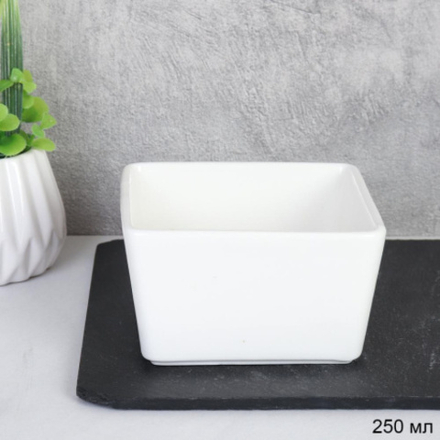 Соусник 250 мл / EG-451 /уп 72 / 9х5 см