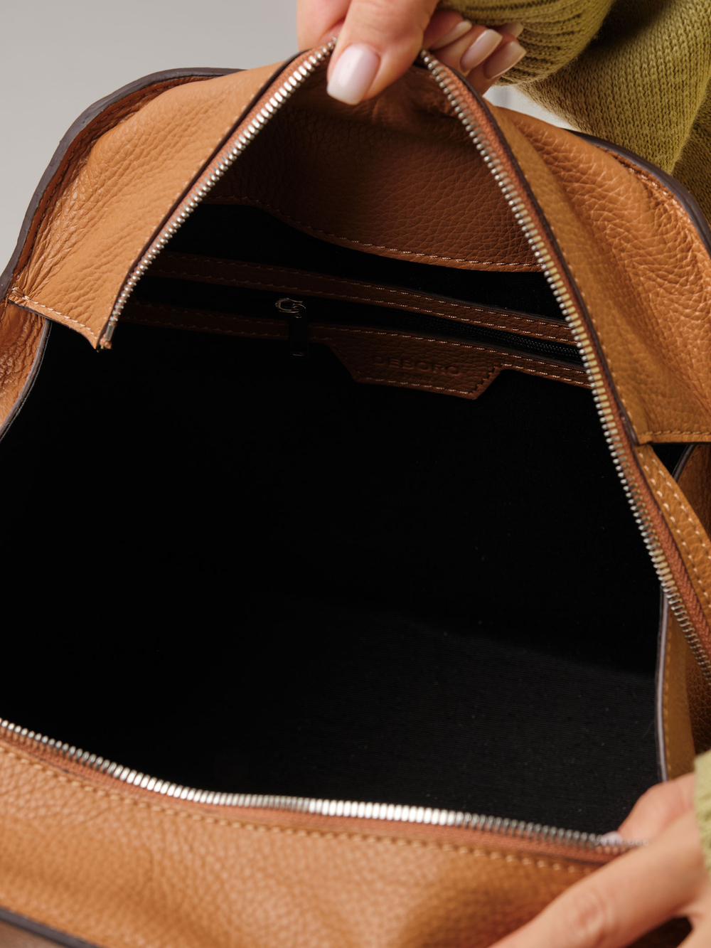 Кожаная сумка Deboro 3992 коричневый лист