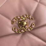 Chanel 19 26 cm