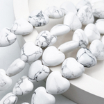 Магнезит бусины, сердце, размер около 12 мм, цена за 8 шт (1/4 нити)