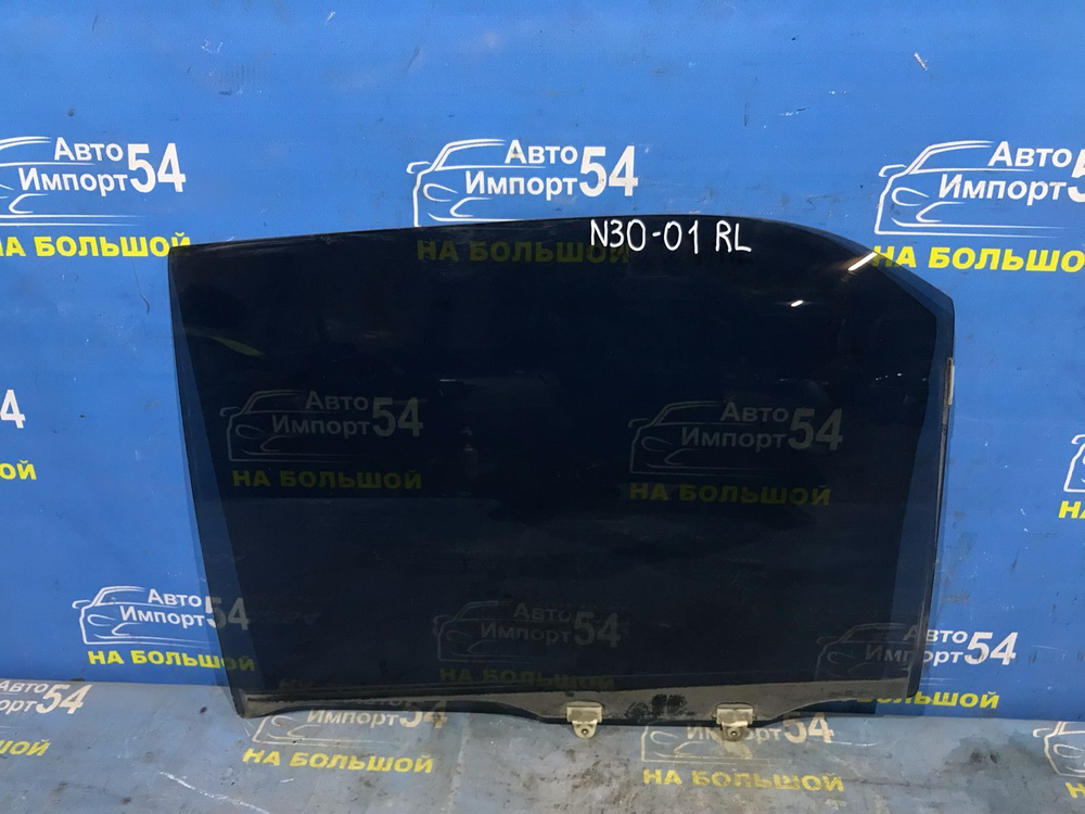 Стекло двери задней левой NISSAN R'NESSA 1997-2001