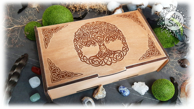 Шкатулка  на 3 колоды таро "Мировое древо"