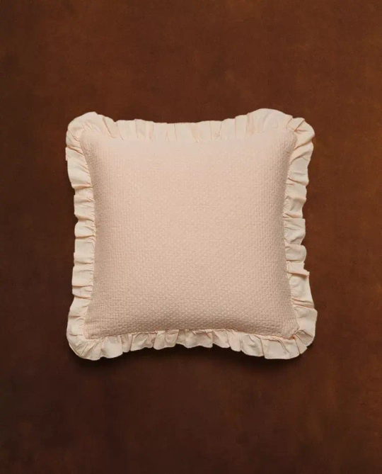 ZARA HOME ДЕТСКАЯ НАВОЛОЧКА С РЮШАМИ, РОЗОВЫЙ