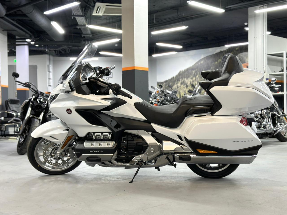 Honda GL 1800 Gold Wing (DCT)
