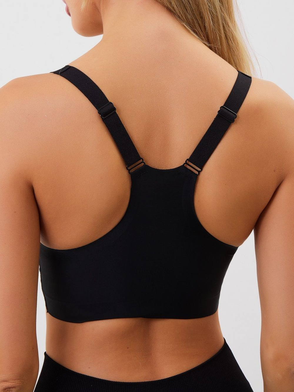 Набор из 2 бесшовных бюстгальтеров-топов - черного и бежевого (Размер: XL) (Цвет: черный с бежевым)