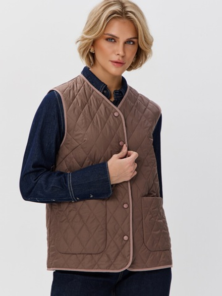 Легкий стеганый жилет с накладными карманами