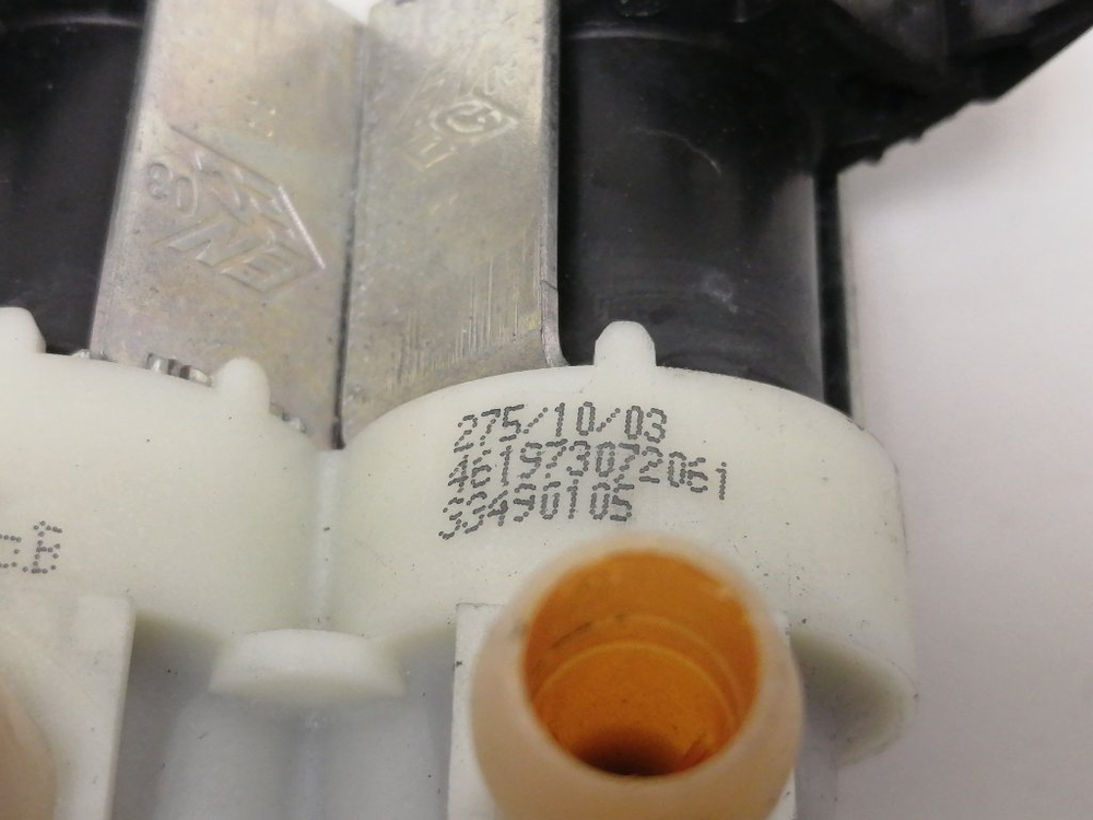 AWE7527/1 кт119 Клапан подачи воды для стиральной машины Whirlpool AWE7527/1 б/у
