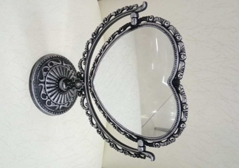 Зеркало настольное в пластиковой оправе «Версаль - Сердце», цвет золото, двухстороннее, с увеличением, 21см