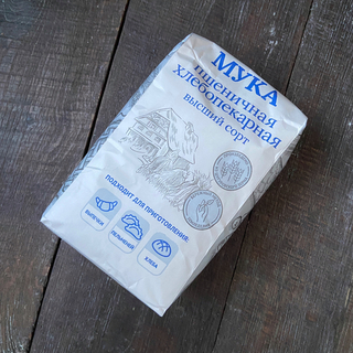 Мука Шугуровская Пшеничная, Высший сорт / 1 кг