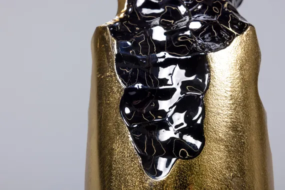 Ваза для цветов "Абстракция" высокая золото