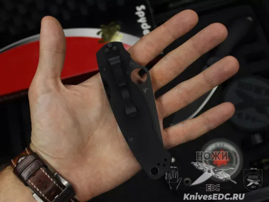 Нож складной Spyderco ParaMilitary 2 Black Blade C81GPBK2 c черным клинком CPM-S45VN, рукоять черный G10