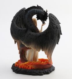 Veronese WS-1342 Статуэтка «Красавица и Злобный Змеевик»