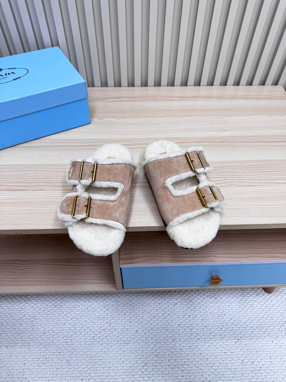 Prada Slides