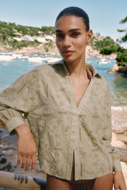 ZARA РУБАШКА С АЖУРНОЙ ВЫШИВКОЙ, СВЕТЛЫЙ ХАКИ