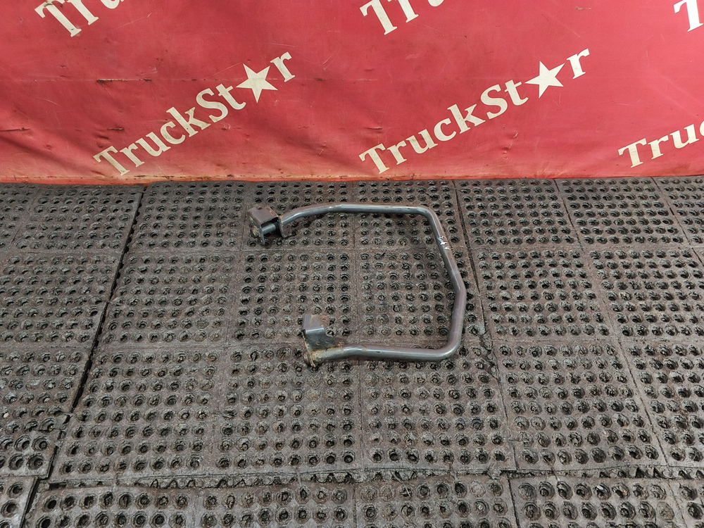 Поручень за кабиной