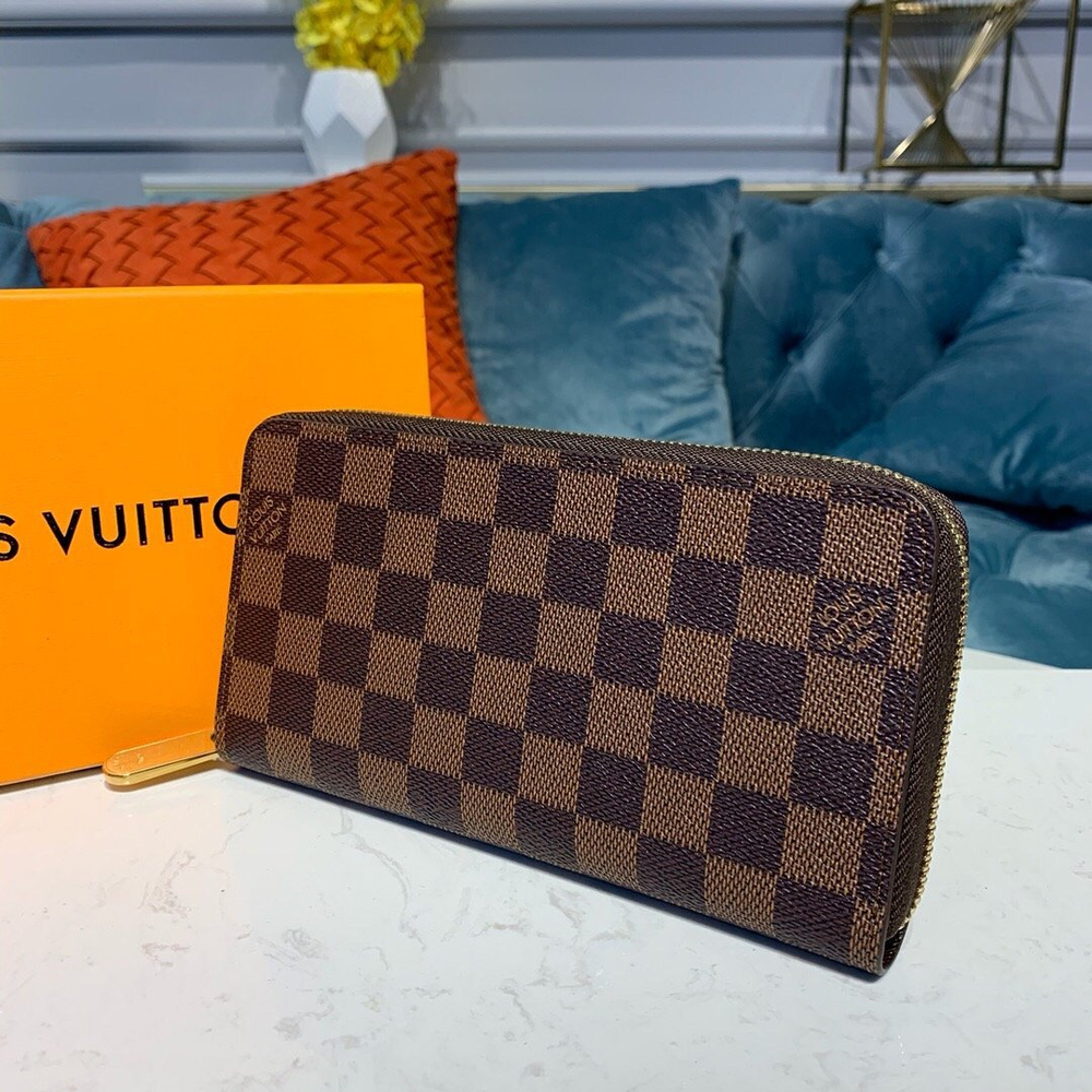Louis Vuitton Zippy Wallet