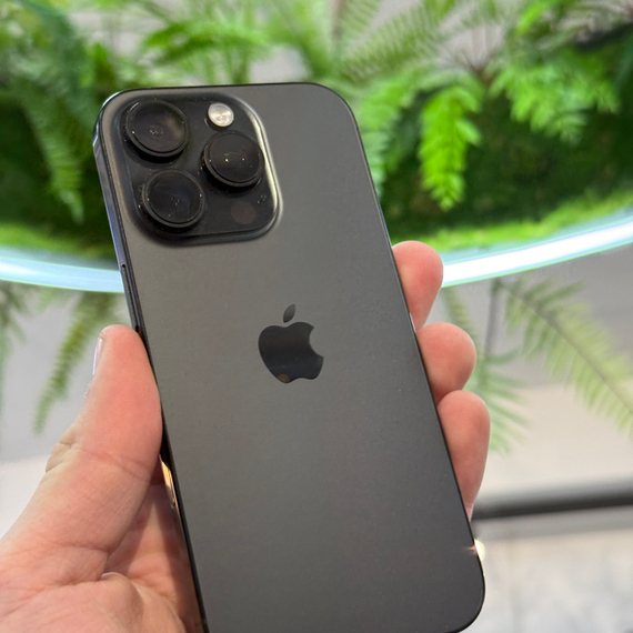 Apple iPhone 16 Pro 256 ГБ Черный