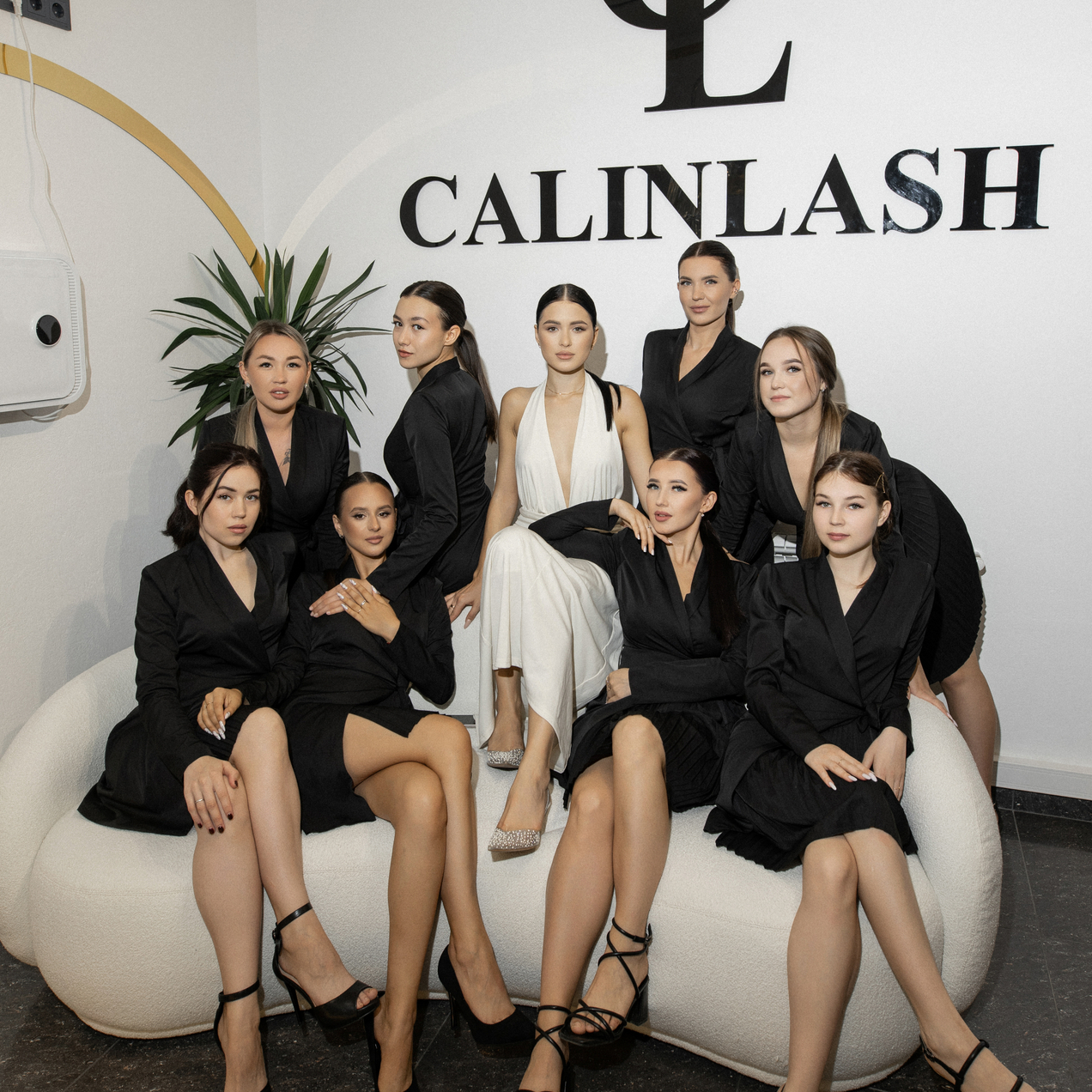 Преобразите свой взгляд с CALINLASH — идеальные ресницы ждут вас! Скидка на первое посещение 300р
