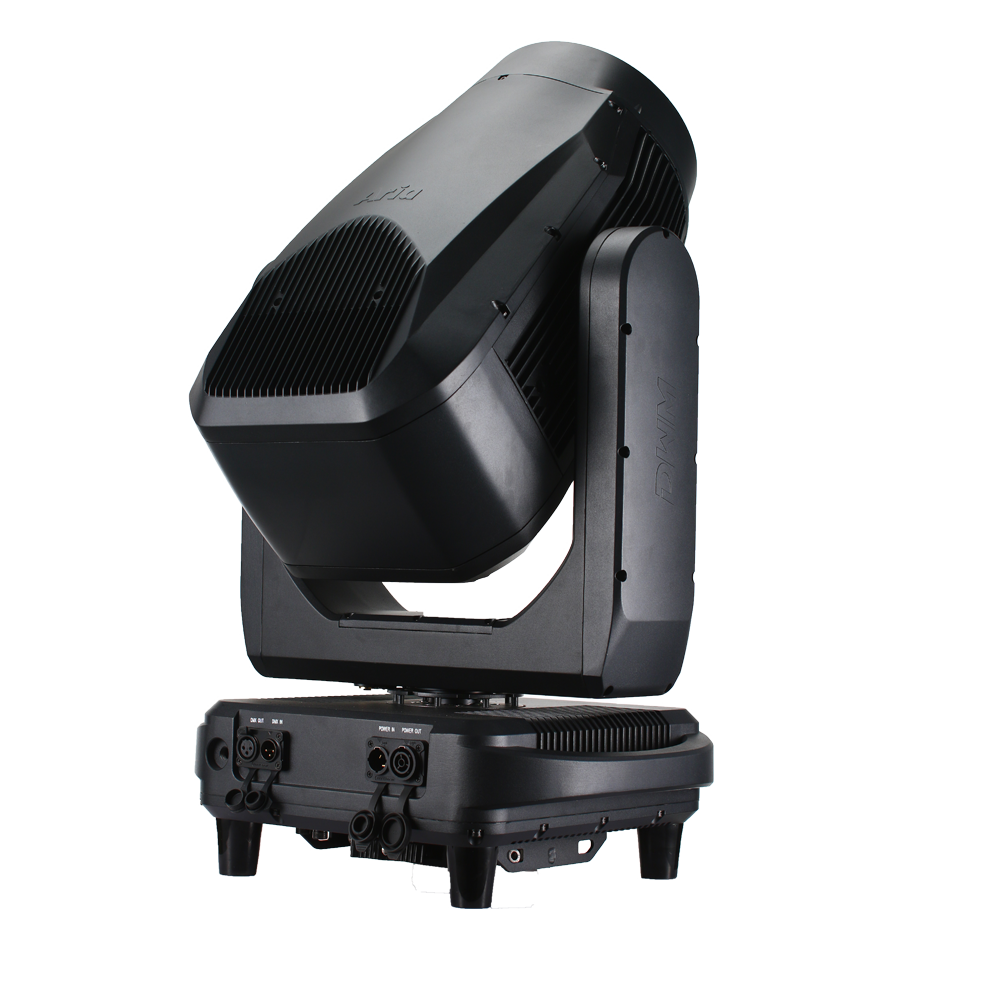 Quatro blade LE1200 BSWF — гибридная вращающаяся голова 1200 Вт Moving Head с системой профилирования и зумом 4°–50°