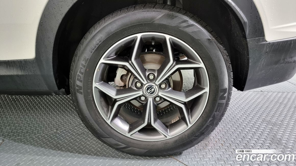 KG Mobility (Ssangyong) Beautiful Korando Бензин 1.5 2WD C5 (08.2021)