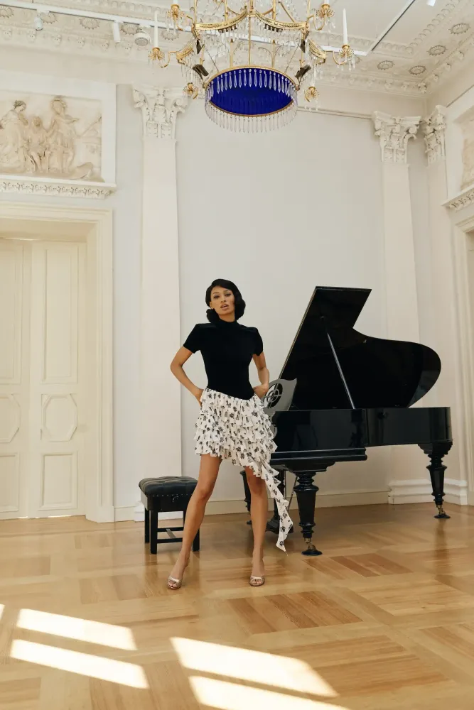 Sona, платье мини из черного кружева и юбкой из черного шифона