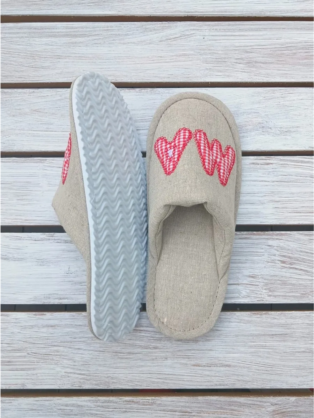 Льняные тапочки с аппликацией "Мама"