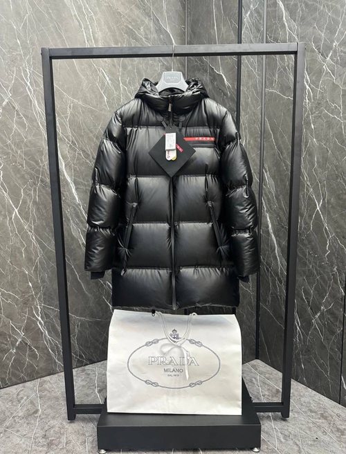 Пуховик Prada