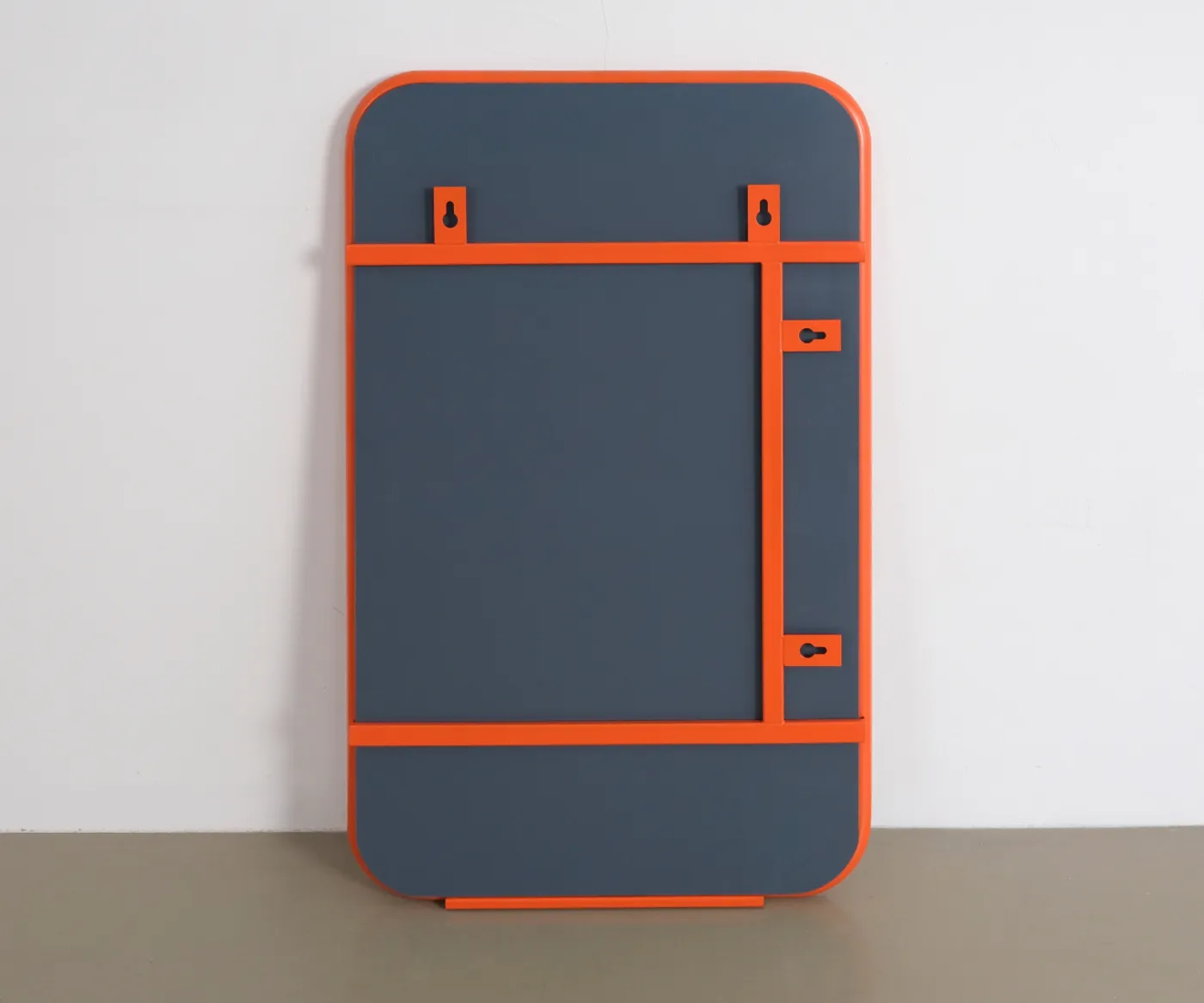 Зеркало на металлической раме 50х80 см, оранжевое