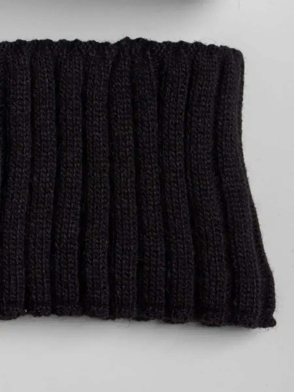 Шапка зимняя для девочки с помпоном и снуд