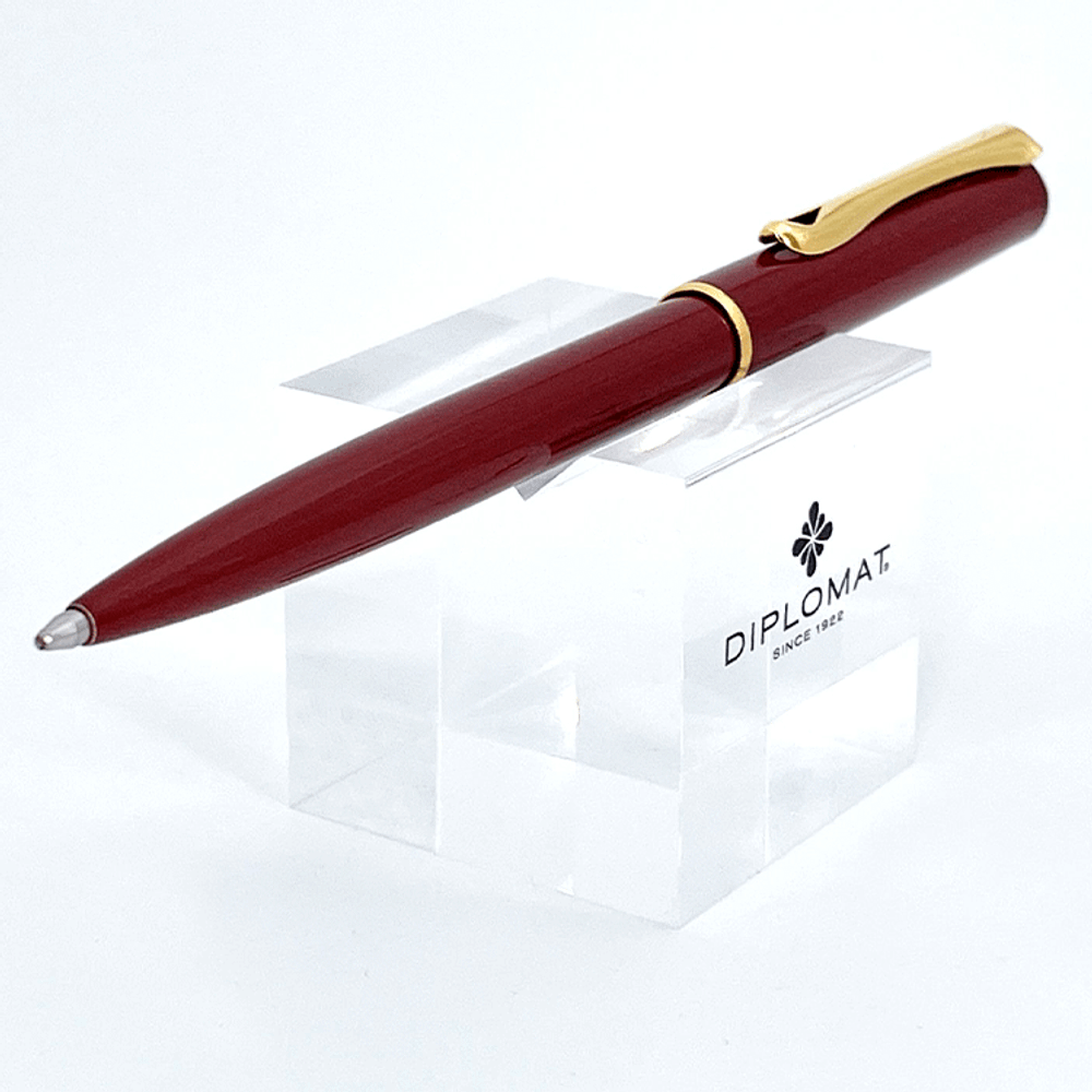 Шариковая ручка Diplomat Traveller dark красная (D40709040) 1