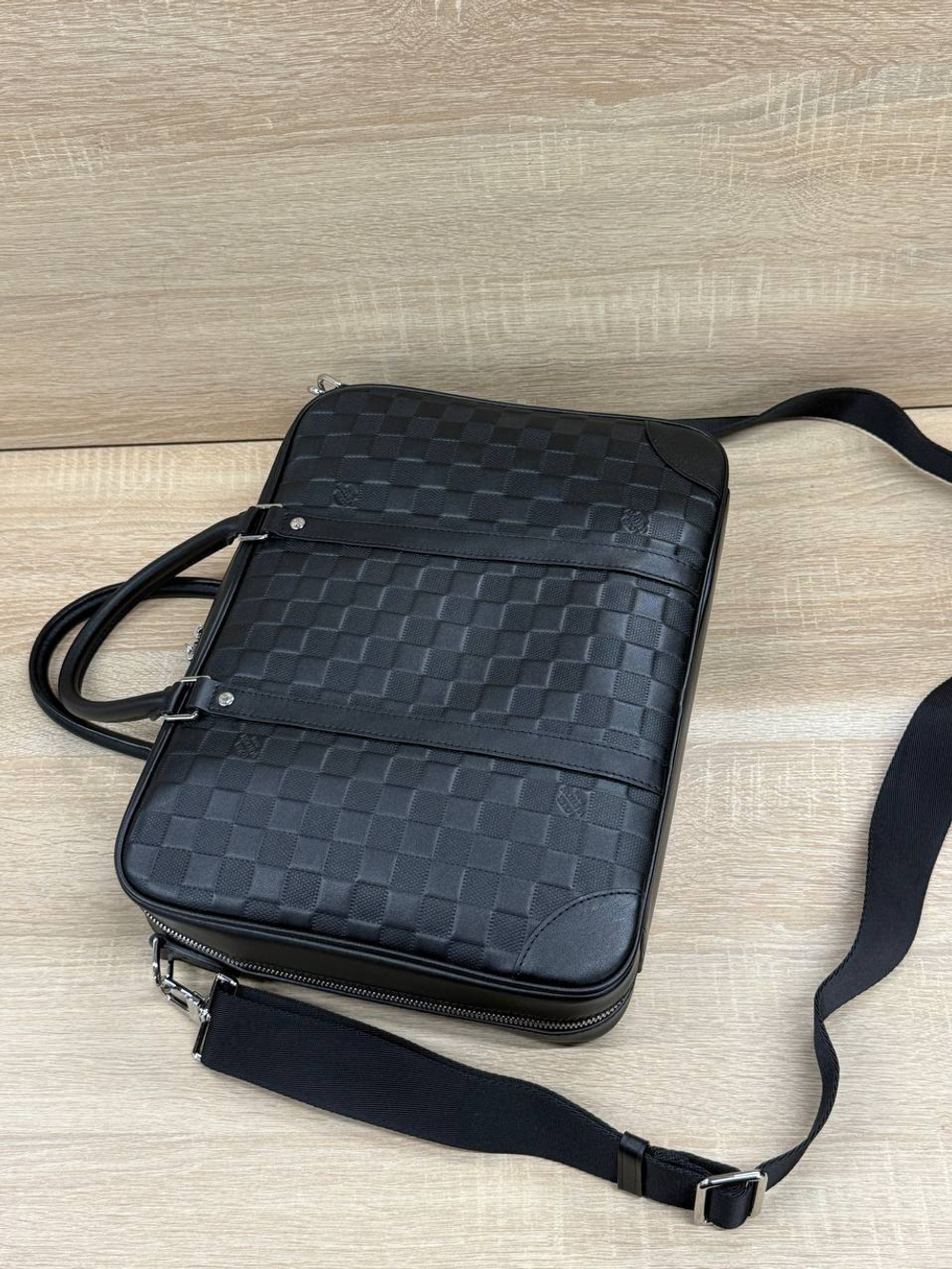 Портфель Louis Vuitton