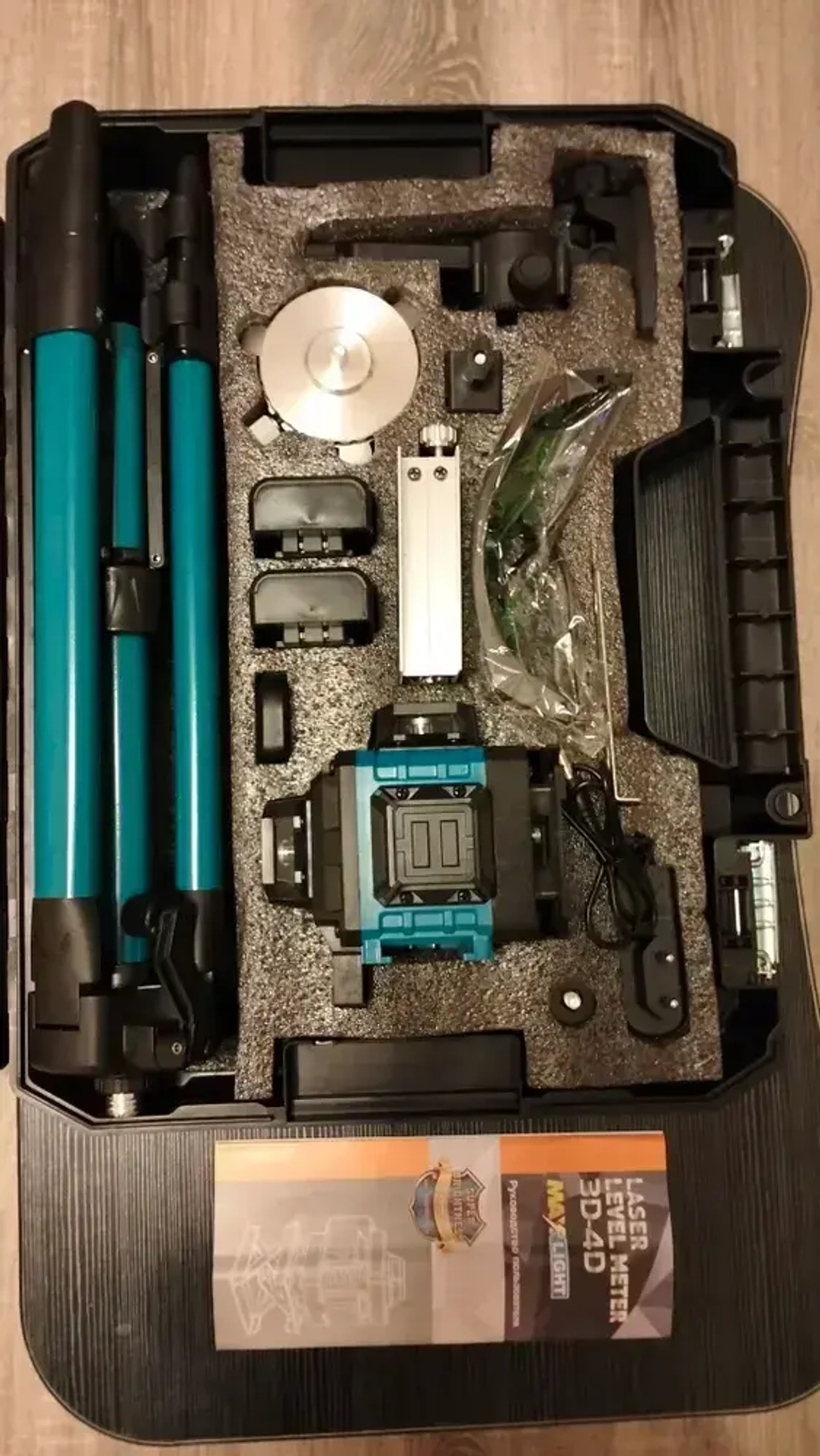 Уровень лазерный / Нивелир оптический комплект